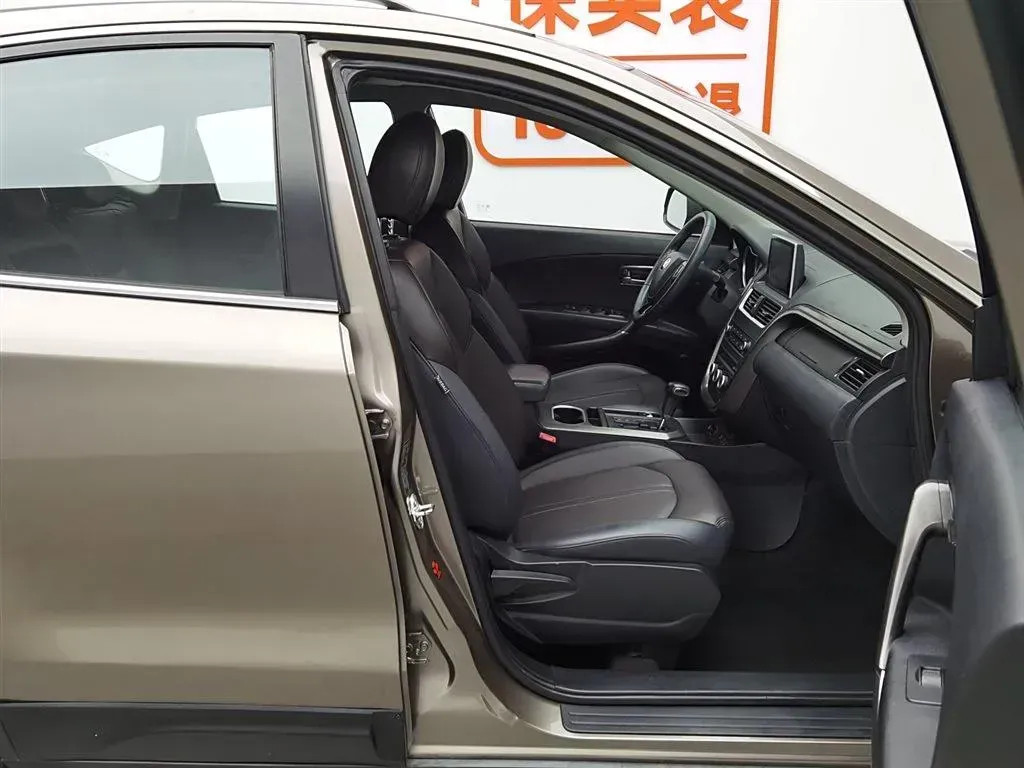 2016 Bestune X80 1.8T 180HP L4 6AT,autocango,china used car exporter,china ev exporter,chinese used car exporter,chinese used ev exporter