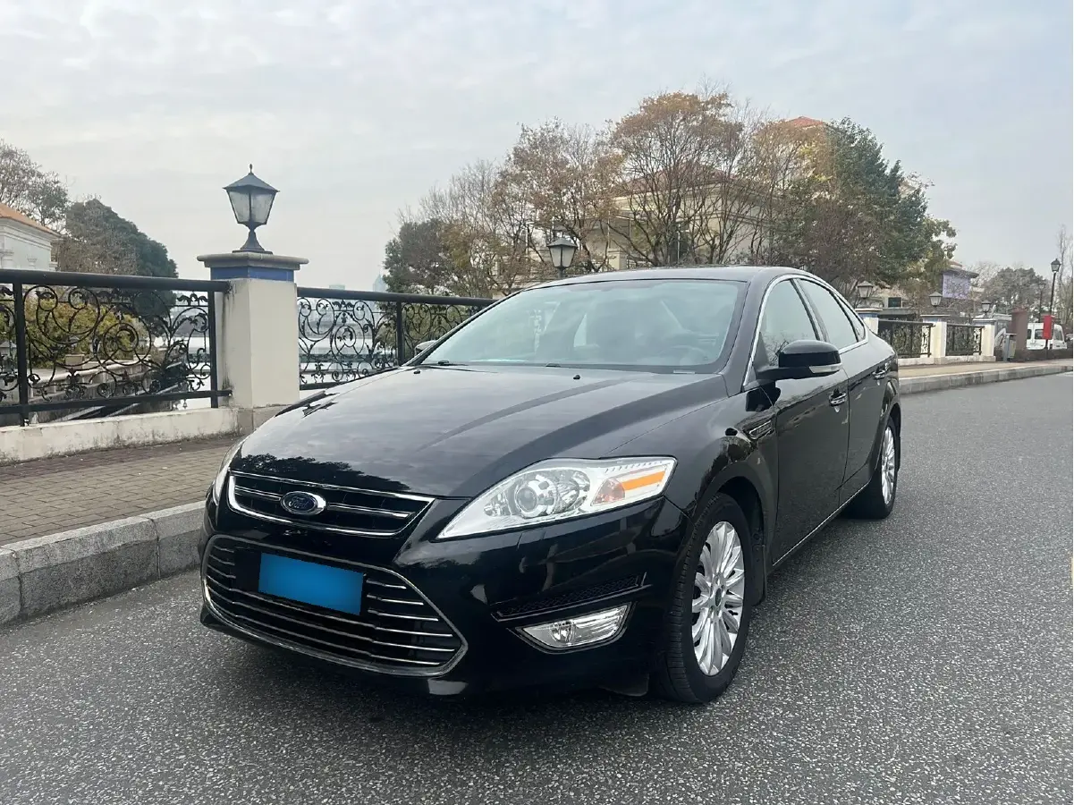 2011 Ford Mondeo 2.0T 203HP L4 6DCT