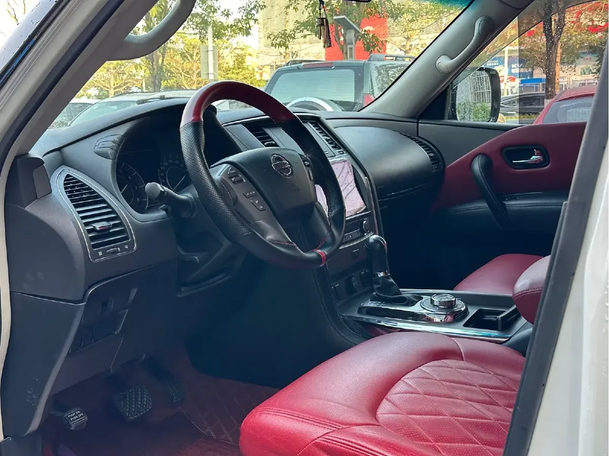 2018 Nissan Patrol 4.0L 279HP V6 7AT,autocango,china used car exporter,china ev exporter,chinese used car exporter,chinese used ev exporter