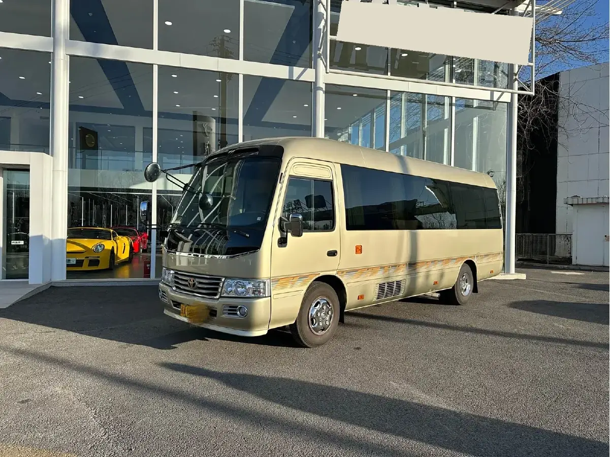 2015 Toyota Coaster 4.0L 232HP V6 5MT
