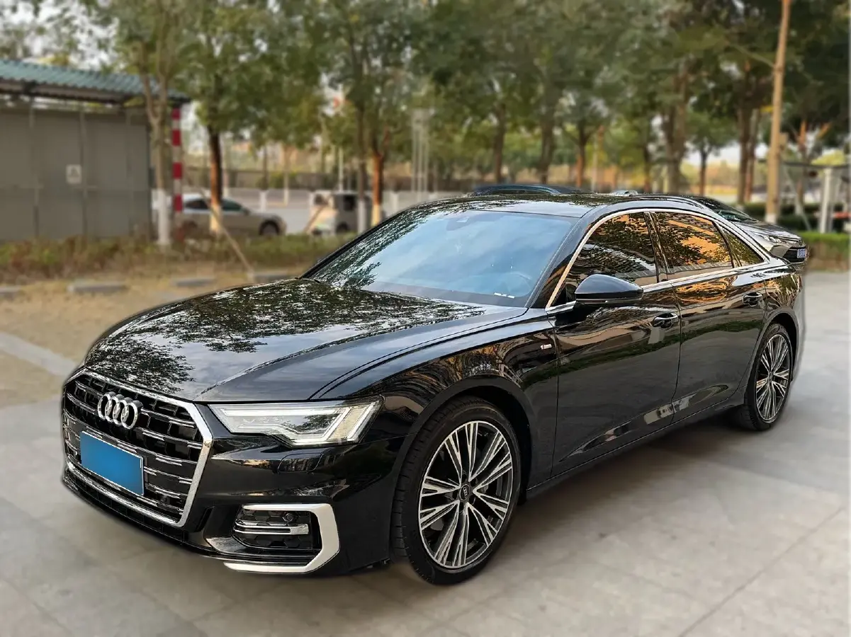 2022 Audi A6L 2.0T 224HP L4 7DCT