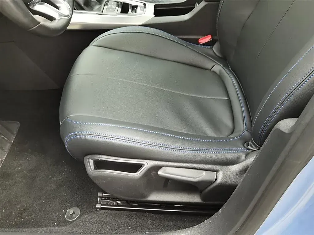 2015 Peugeot 308S 1.6T 167HP L4 6AT,autocango,china used car exporter,china ev exporter,chinese used car exporter,chinese used ev exporter