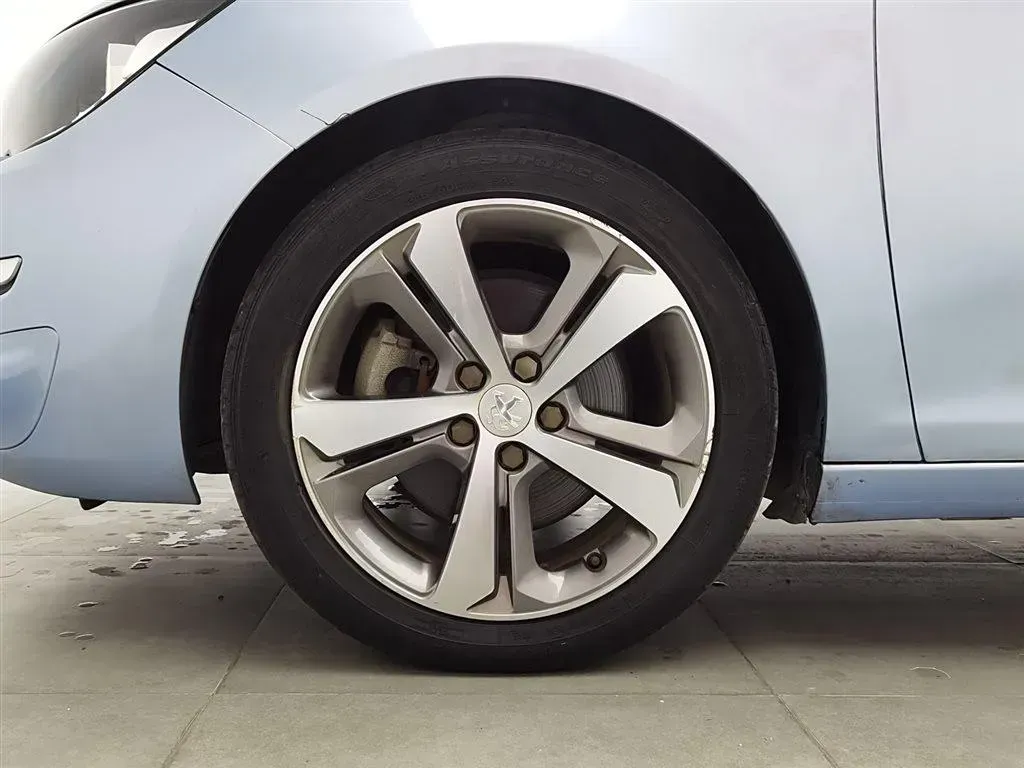 2015 Peugeot 308S 1.6T 167HP L4 6AT,autocango,china used car exporter,china ev exporter,chinese used car exporter,chinese used ev exporter