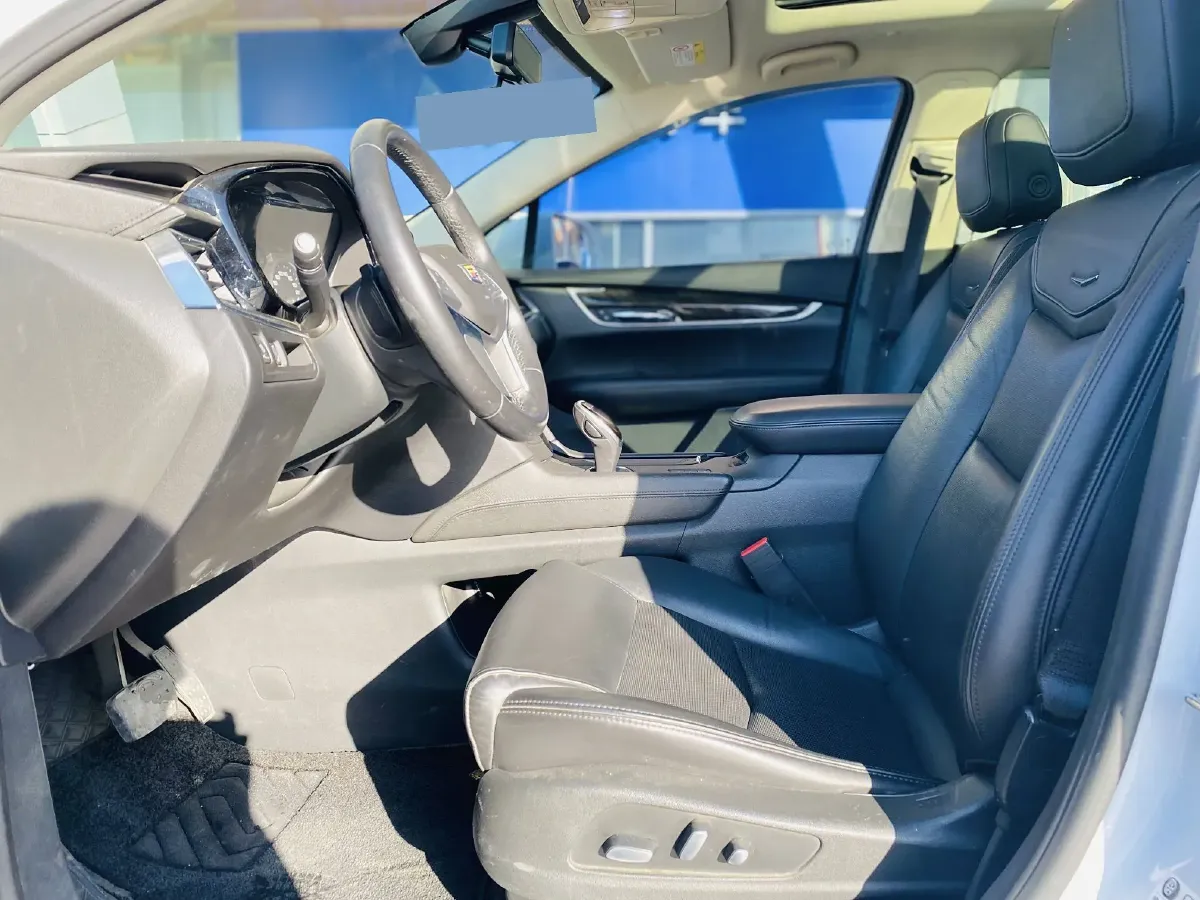 2018 Cadillac XT5 2.0T 269HP L4 8AT,autocango,china used car exporter,china ev exporter,chinese used car exporter,chinese used ev exporter