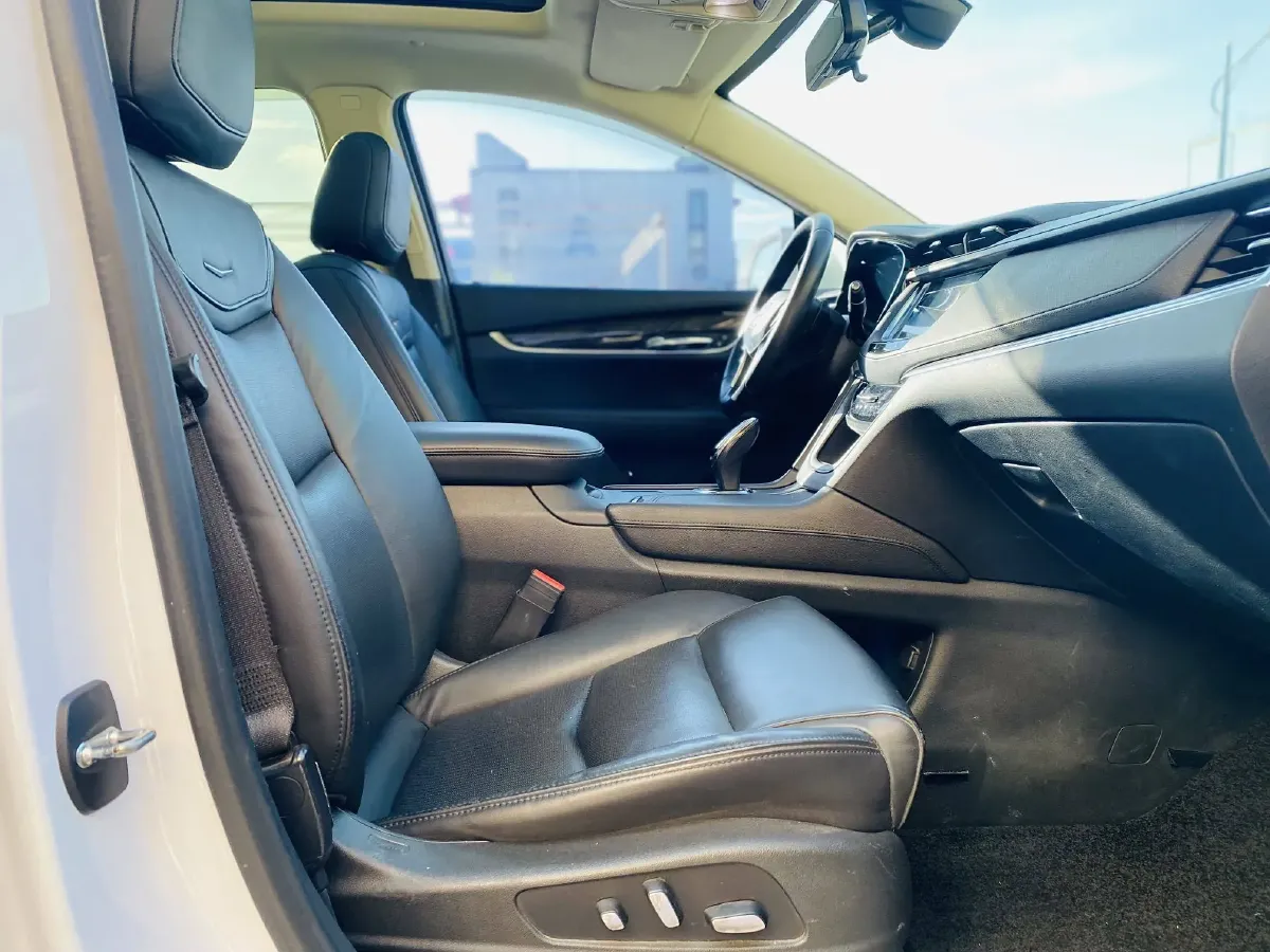 2018 Cadillac XT5 2.0T 269HP L4 8AT,autocango,china used car exporter,china ev exporter,chinese used car exporter,chinese used ev exporter