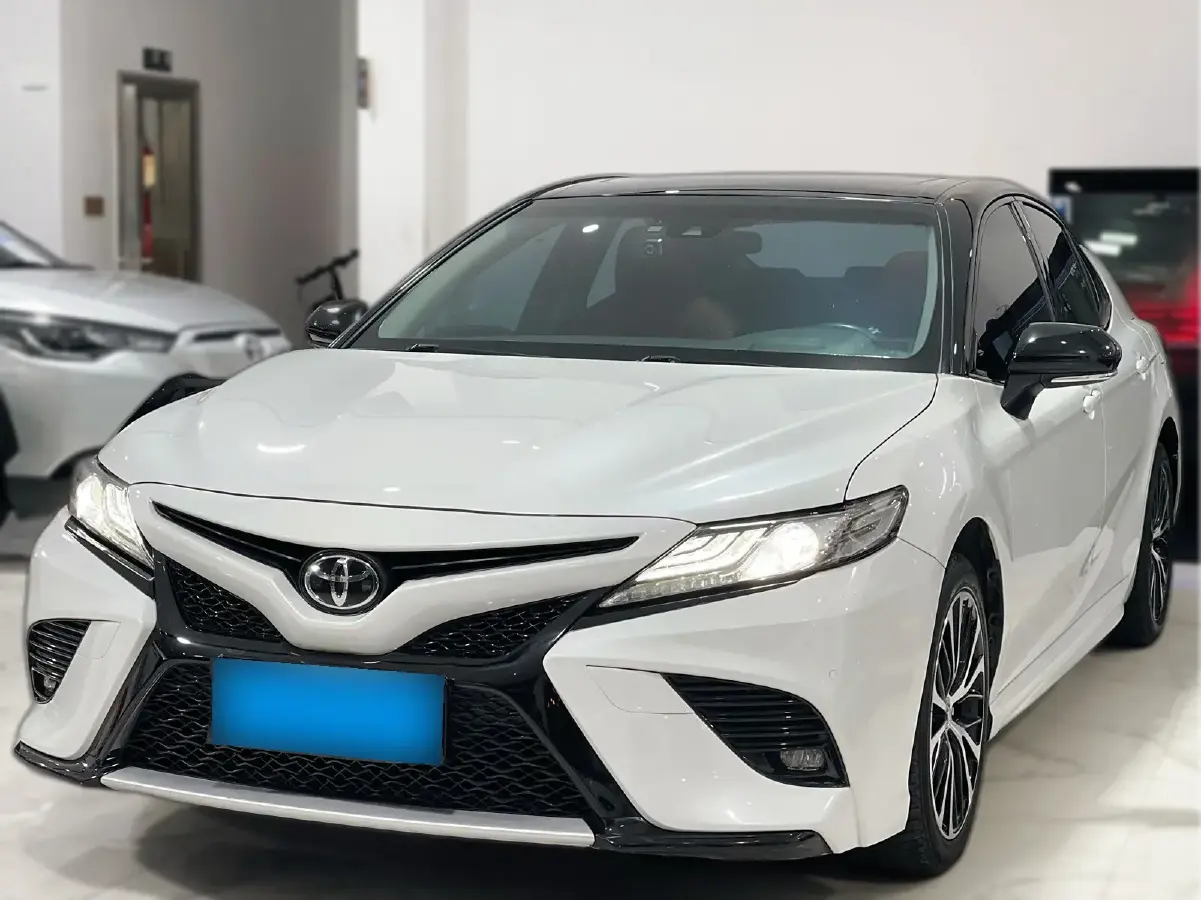 2019 Toyota Camry 2.0L 178HP L4 CVT