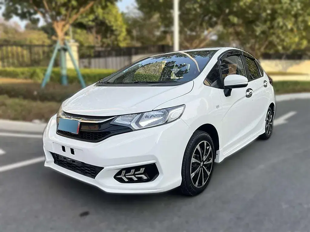 2018 Honda Fit 1.5L 131HP L4 5MT