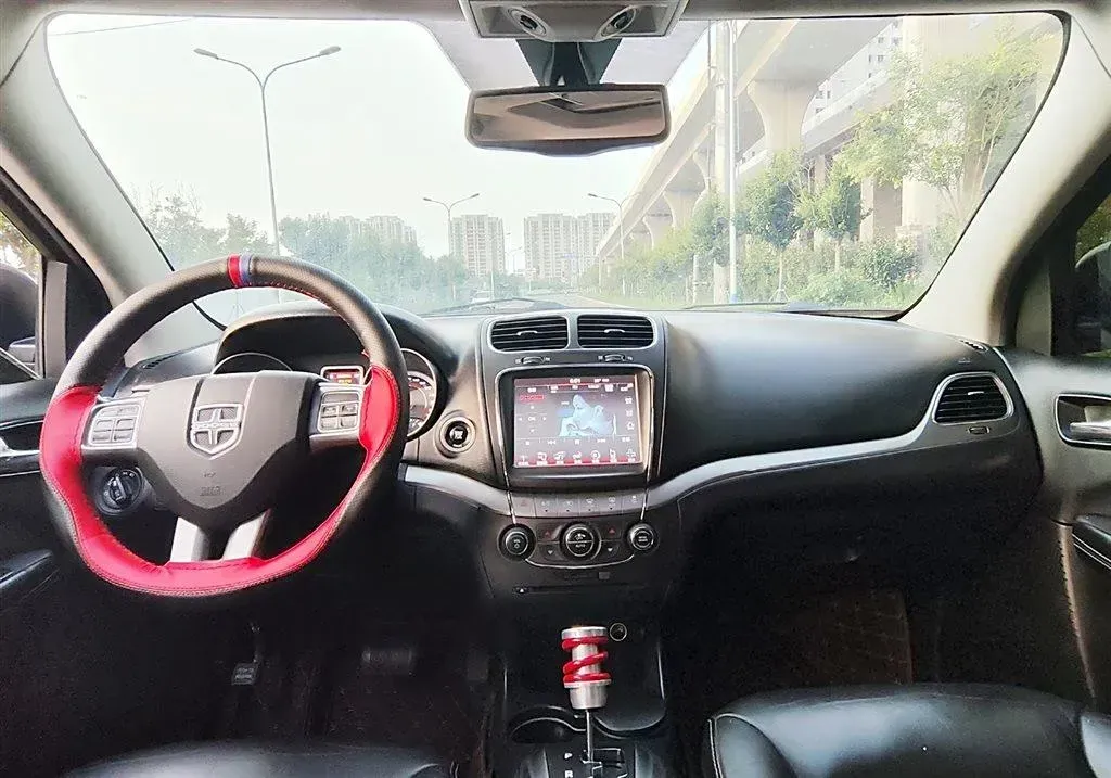 2014 Dodge JCUV 2.4L 170HP L4 6AT,autocango,china used car exporter,china ev exporter,chinese used car exporter,chinese used ev exporter