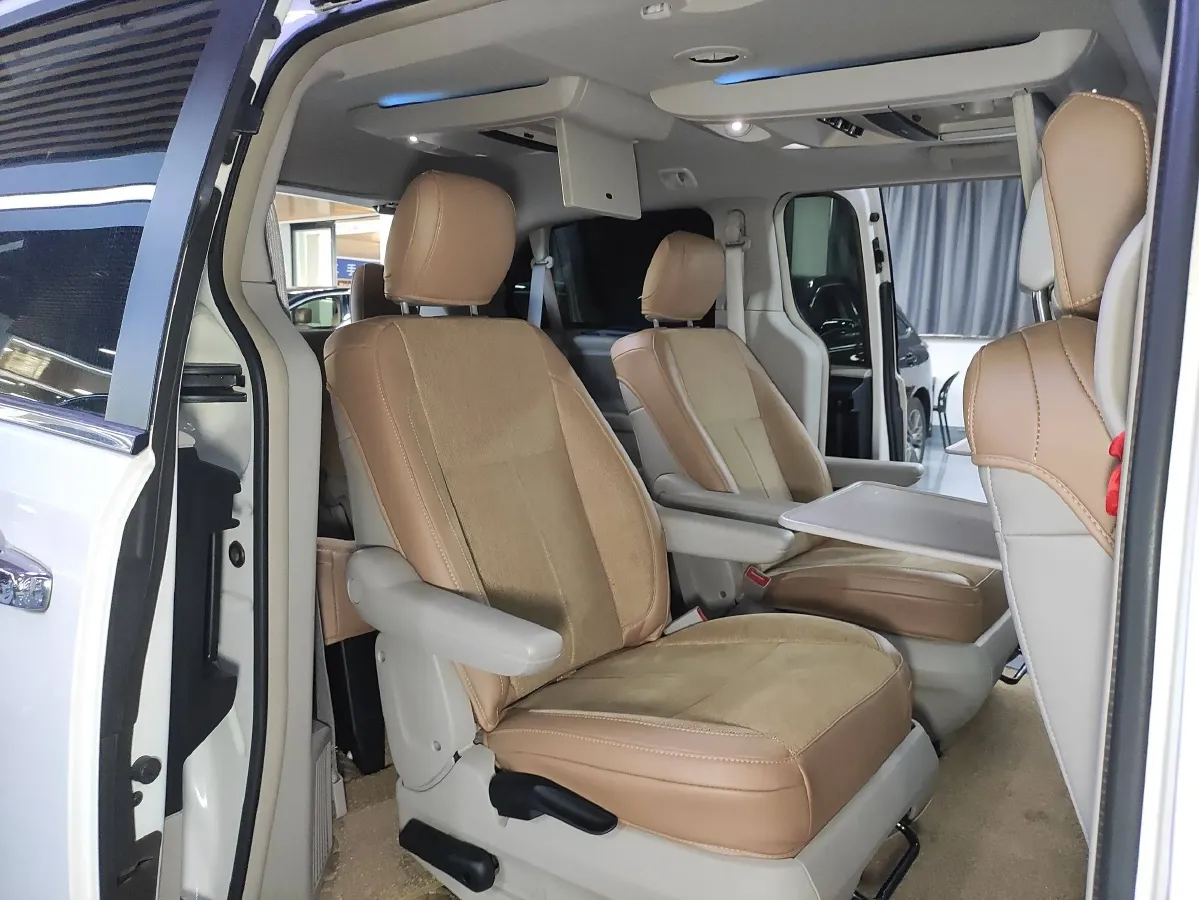 2013 Chrysler Pacifica 3.6L 283HP V6 6AT,autocango,china used car exporter,china ev exporter,chinese used car exporter,chinese used ev exporter