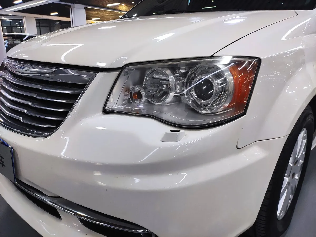 2013 Chrysler Pacifica 3.6L 283HP V6 6AT,autocango,china used car exporter,china ev exporter,chinese used car exporter,chinese used ev exporter