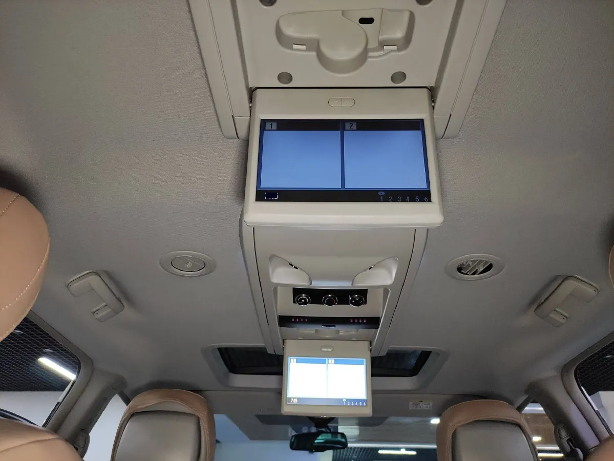 2013 Chrysler Pacifica 3.6L 283HP V6 6AT,autocango,china used car exporter,china ev exporter,chinese used car exporter,chinese used ev exporter