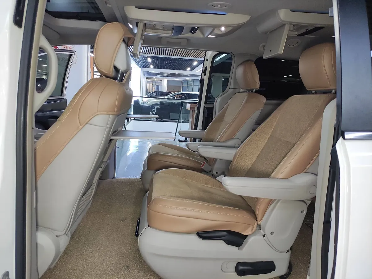 2013 Chrysler Pacifica 3.6L 283HP V6 6AT,autocango,china used car exporter,china ev exporter,chinese used car exporter,chinese used ev exporter