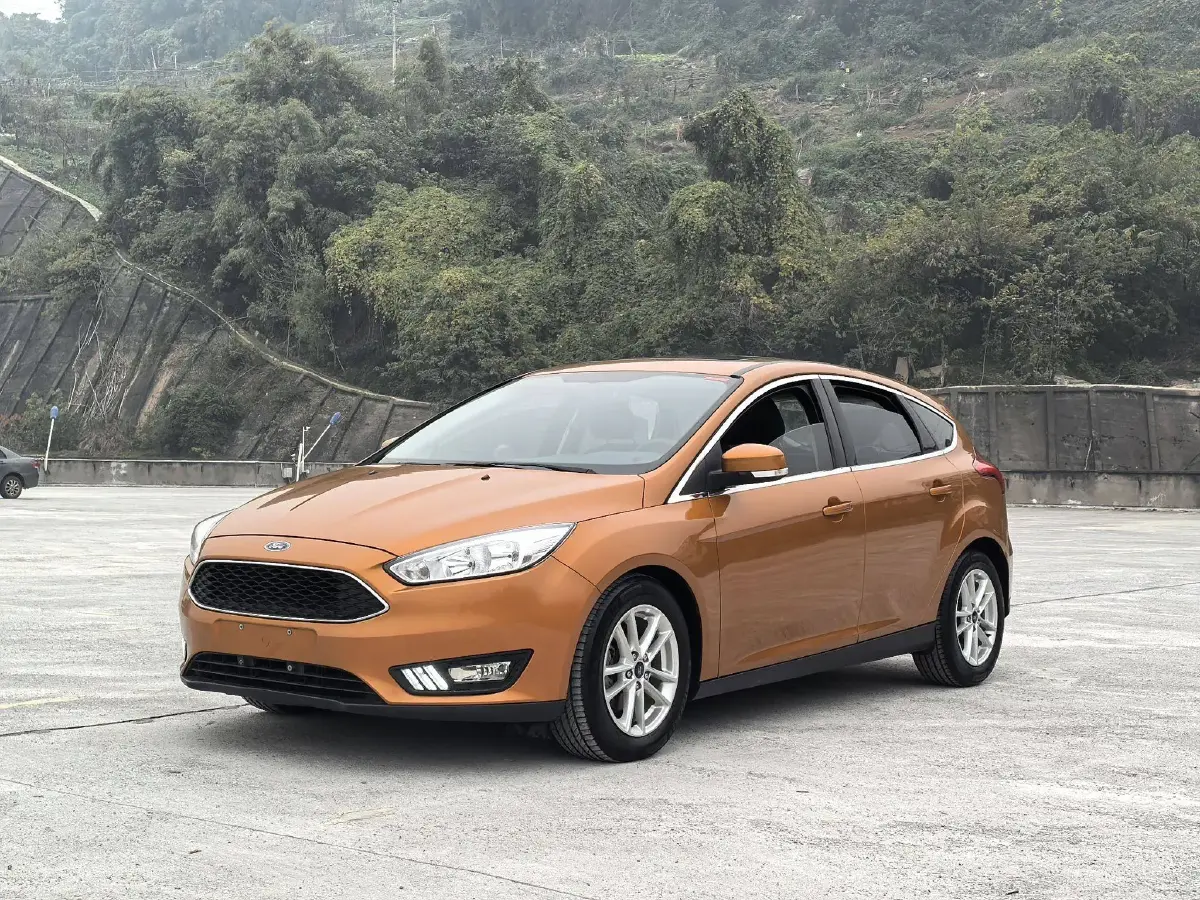 2015 Ford Focus 1.0T 125HP L3 6AT