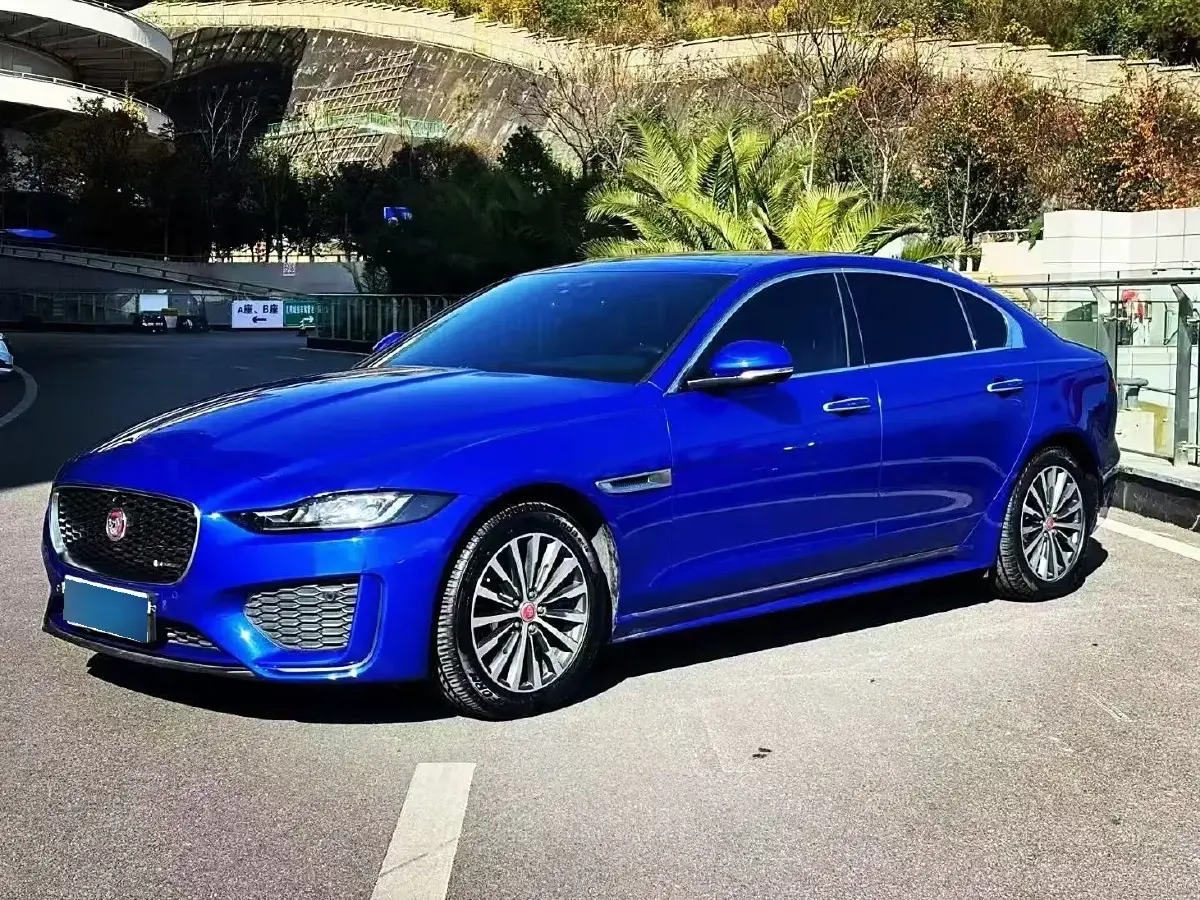 2020 Jaguar XEL 2.0T 200HP L4 8AT