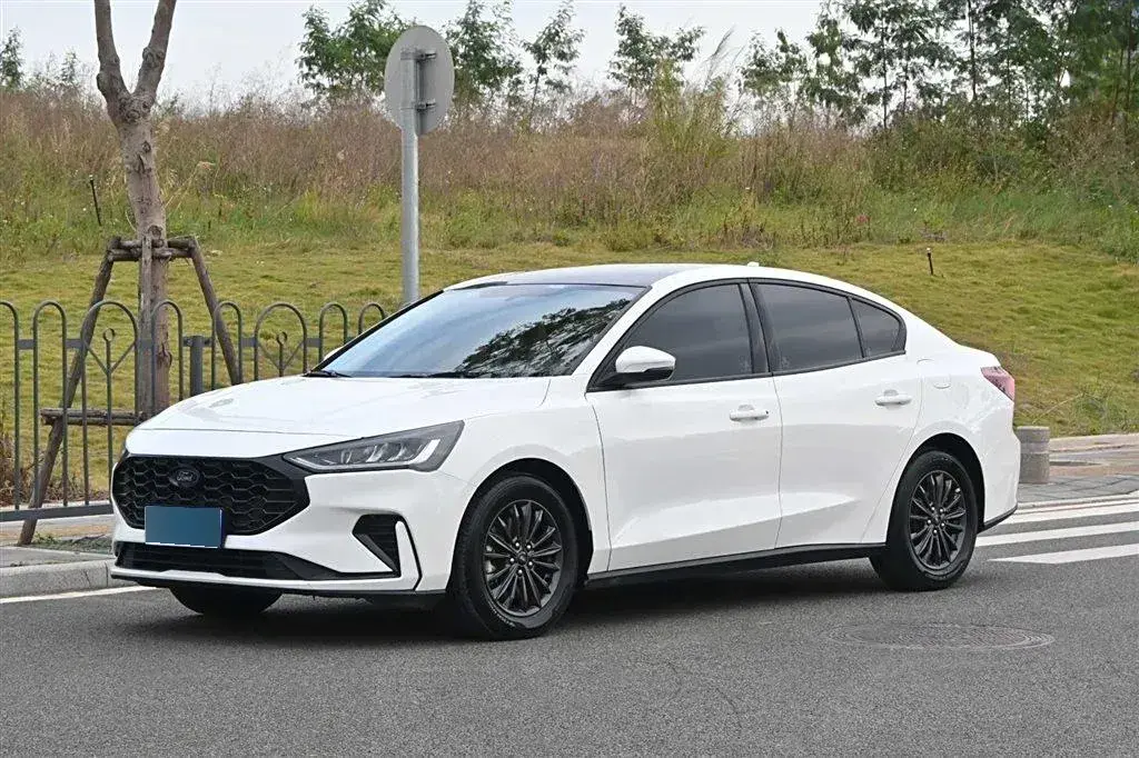 2022 Ford Focus 1.5T 177HP L4 6AT