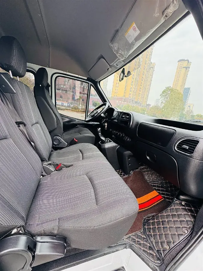 2021 JMC TeShun 2.8T 122HP L4 5MT,autocango,china used car exporter,china ev exporter,chinese used car exporter,chinese used ev exporter