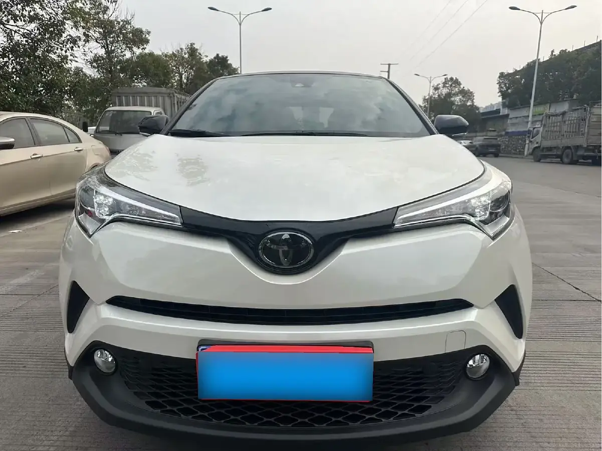 2020 Toyota C-HR 2.0L 171HP L4 CVT