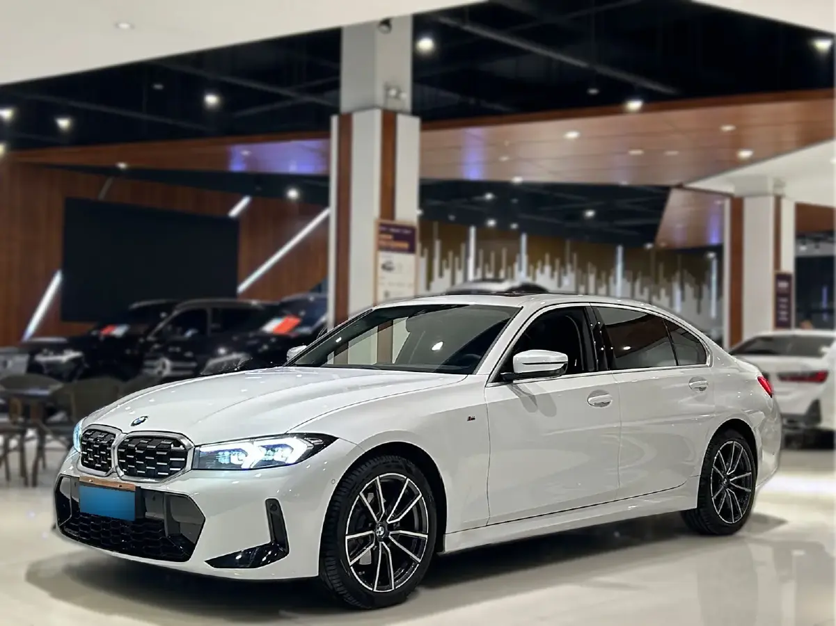 2023 BMW 3 Series 2.0T 184HP L4 8AT