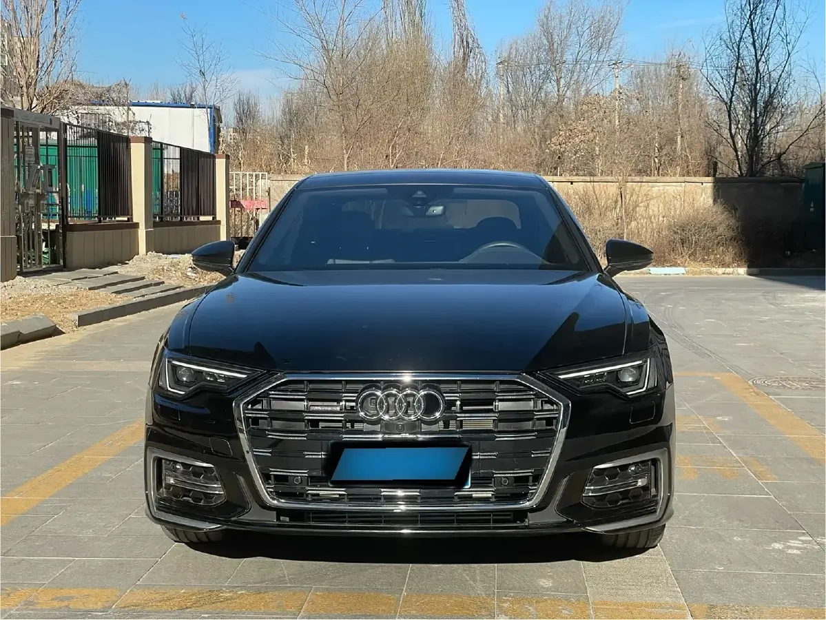 2024 Audi A6L 2.0T 245HP L4 7DCT