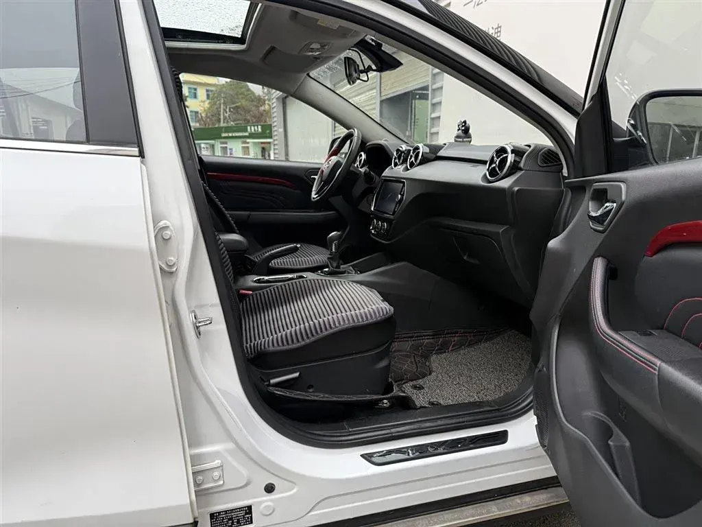 2016 Soueast DX3 1.5T 156HP L4 6MT,autocango,china used car exporter,china ev exporter,chinese used car exporter,chinese used ev exporter