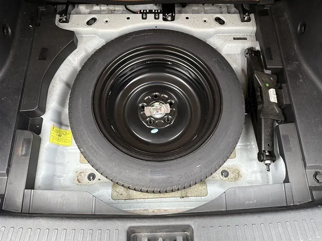 2016 Soueast DX3 1.5T 156HP L4 6MT,autocango,china used car exporter,china ev exporter,chinese used car exporter,chinese used ev exporter