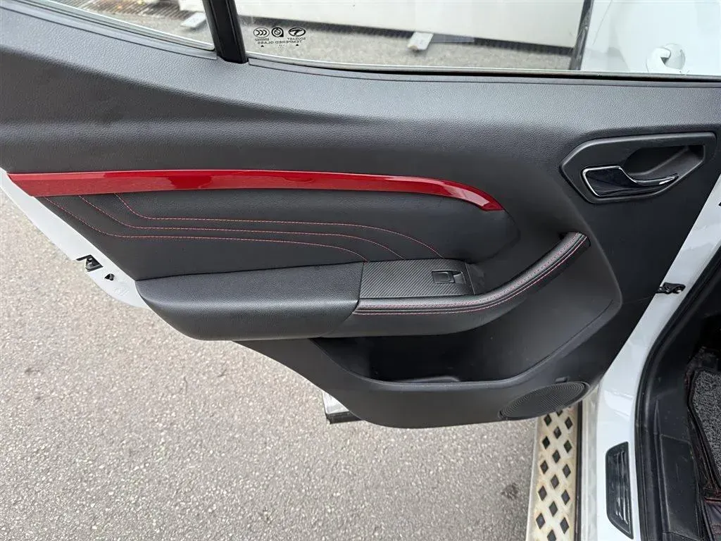 2016 Soueast DX3 1.5T 156HP L4 6MT,autocango,china used car exporter,china ev exporter,chinese used car exporter,chinese used ev exporter