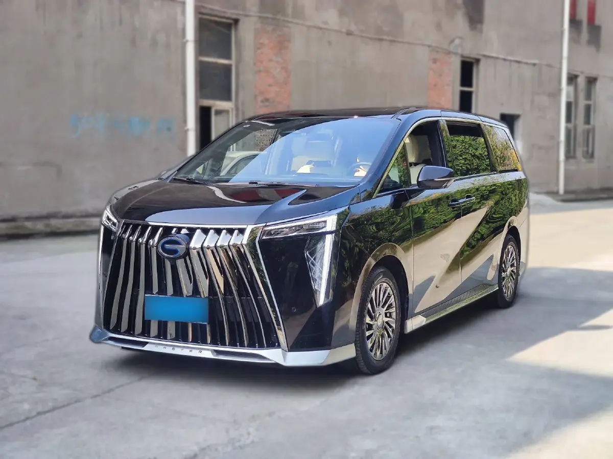 2023 GAC Trumpchi M8 2.0T 190HP L4 E-CVT Hybrid