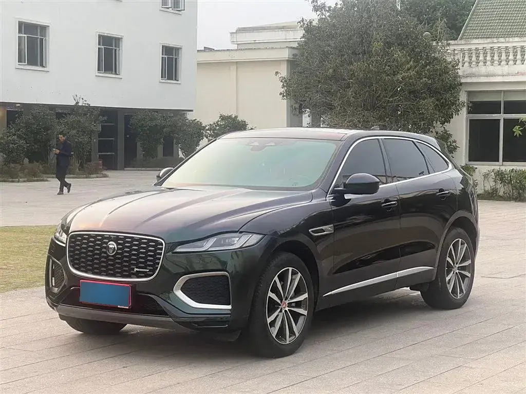 2022 Jaguar F-PACE 2.0T 250HP L4 8AT