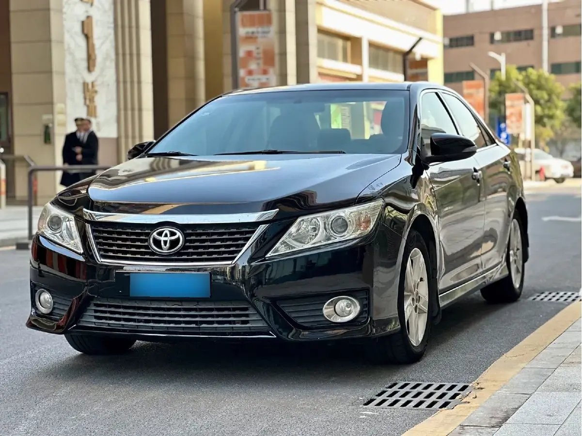 2012 Toyota Camry 2.0L 150HP L4 4AT