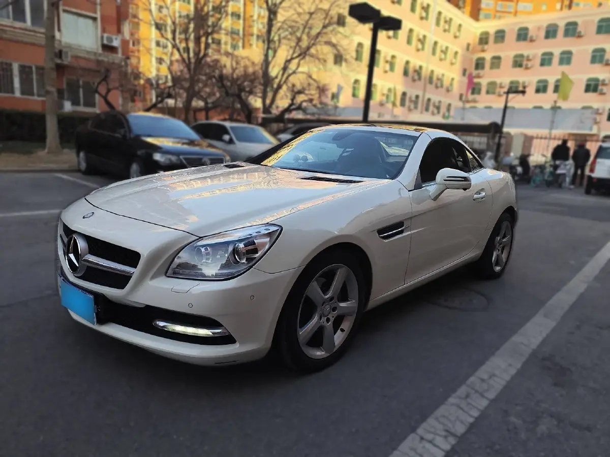 2011 Mercedes-Benz SLK Class 1.8T 184HP L4 7AT