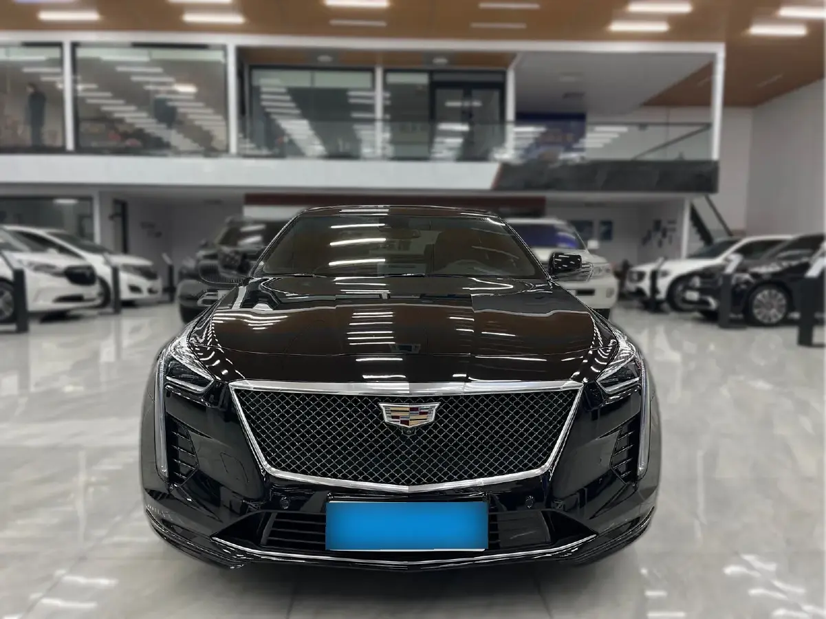 2022 Cadillac CT6 2.0T 237HP L4 10AT