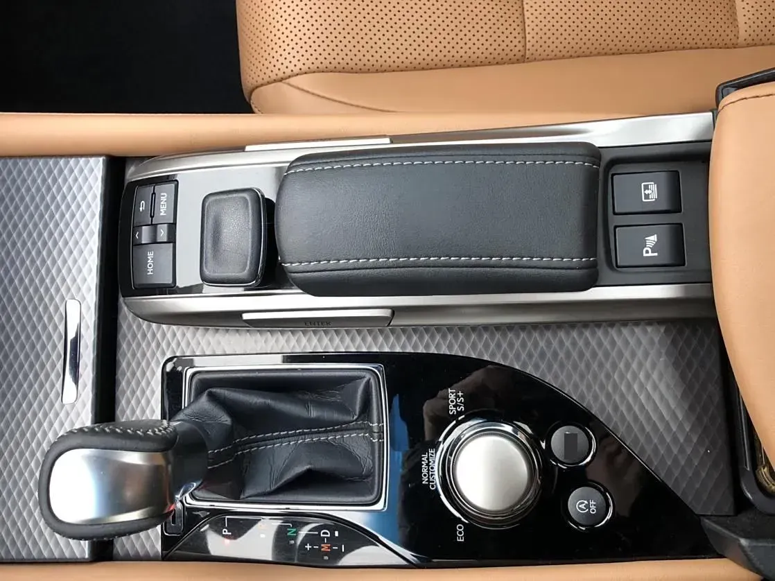 2016 Lexus GS 2.0T 245HP L4 8AT,autocango,china used car exporter,china ev exporter,chinese used car exporter,chinese used ev exporter