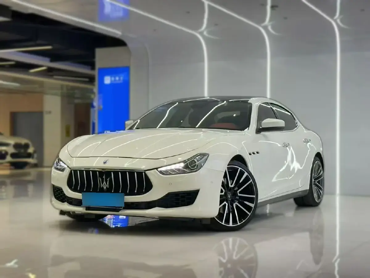 2018 Maserati Ghibli 3.0T 350HP V6 8AT