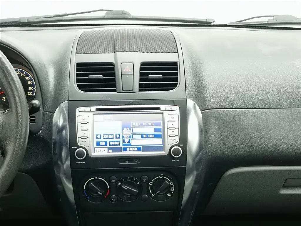 2011 Suzuki SX4 1.6L 109HP L4 4AT,autocango,china used car exporter,china ev exporter,chinese used car exporter,chinese used ev exporter