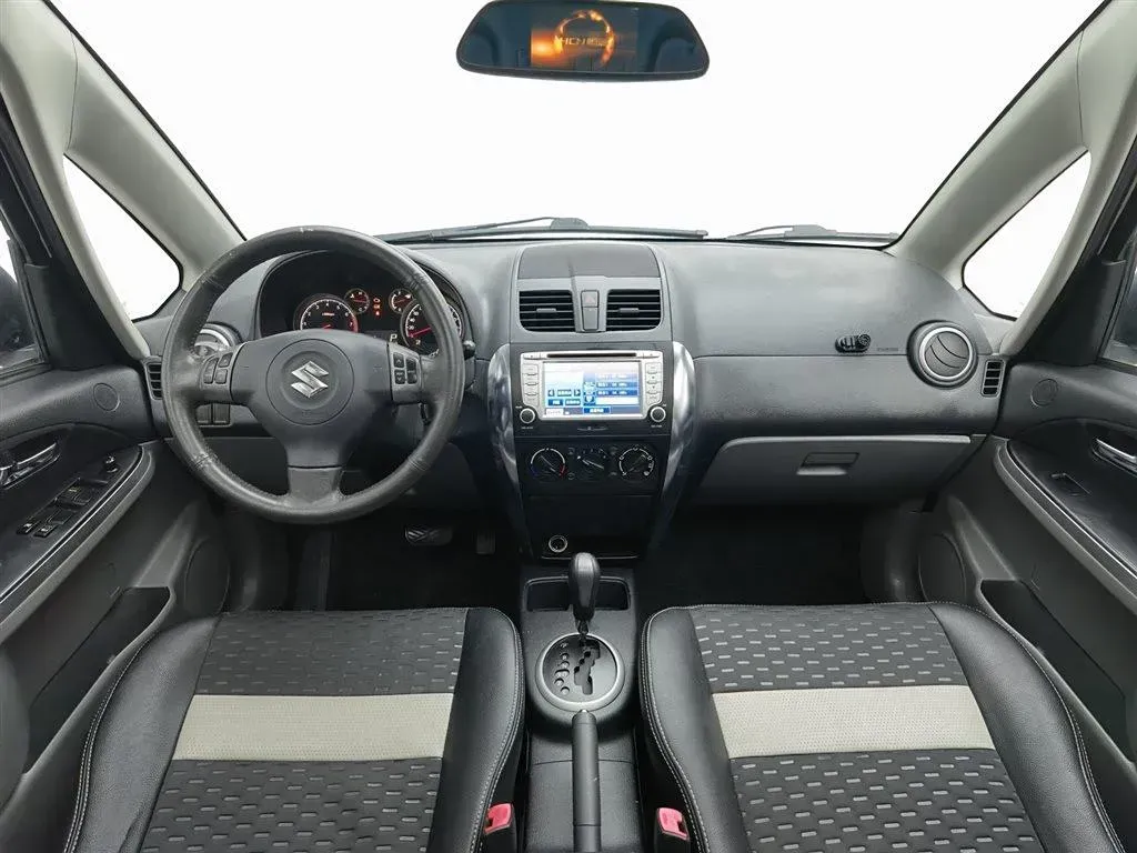 2011 Suzuki SX4 1.6L 109HP L4 4AT,autocango,china used car exporter,china ev exporter,chinese used car exporter,chinese used ev exporter