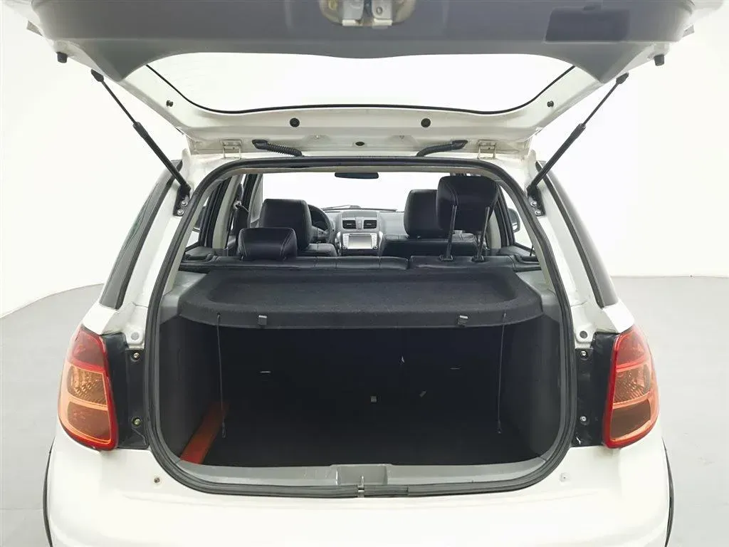 2011 Suzuki SX4 1.6L 109HP L4 4AT,autocango,china used car exporter,china ev exporter,chinese used car exporter,chinese used ev exporter