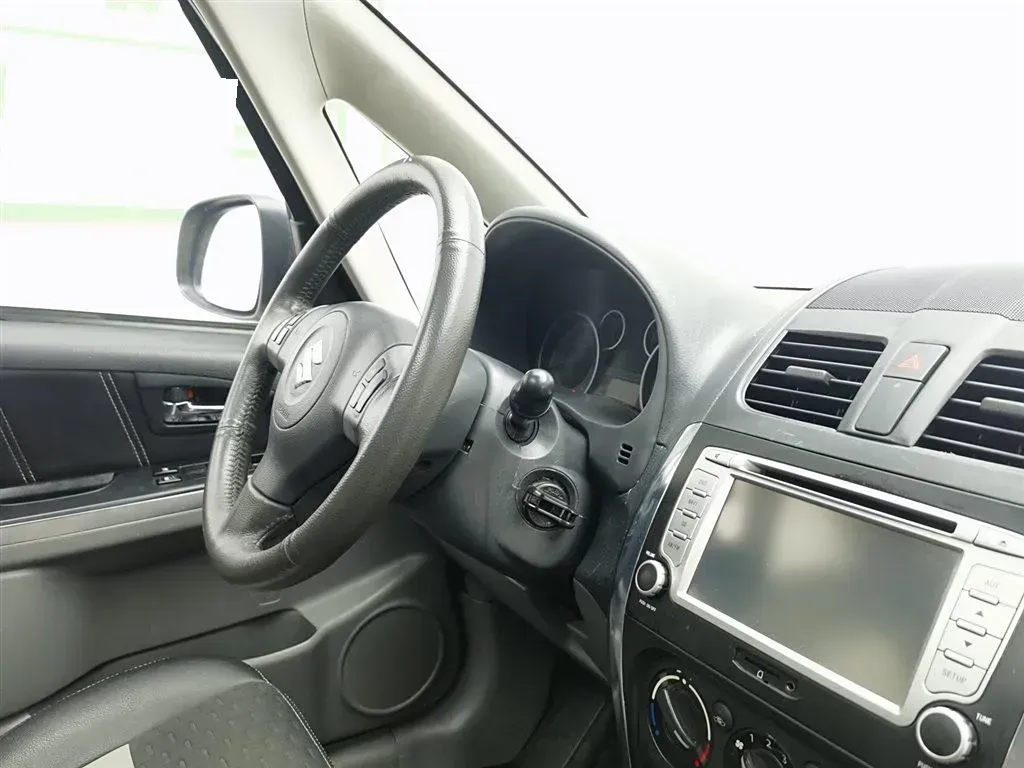 2011 Suzuki SX4 1.6L 109HP L4 4AT,autocango,china used car exporter,china ev exporter,chinese used car exporter,chinese used ev exporter