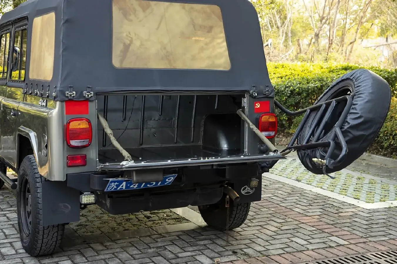 2021 BAW 212 1.5T 136HP L4 5MT,autocango,china used car exporter,china ev exporter,chinese used car exporter,chinese used ev exporter