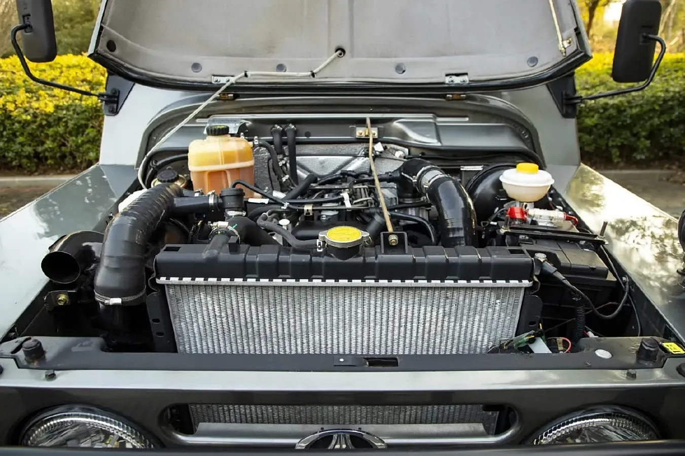 2021 BAW 212 1.5T 136HP L4 5MT,autocango,china used car exporter,china ev exporter,chinese used car exporter,chinese used ev exporter