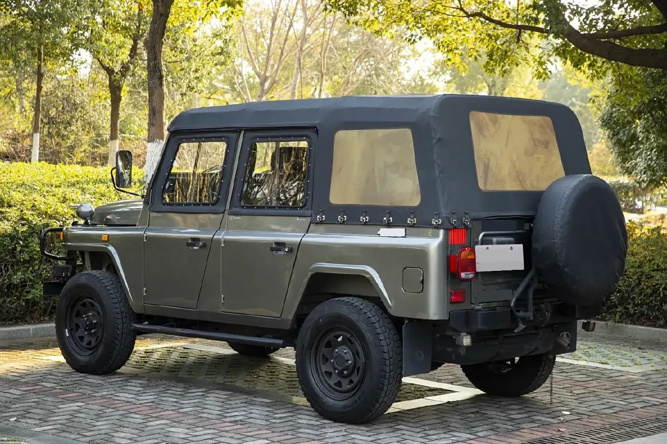 2021 BAW 212 1.5T 136HP L4 5MT,autocango,china used car exporter,china ev exporter,chinese used car exporter,chinese used ev exporter