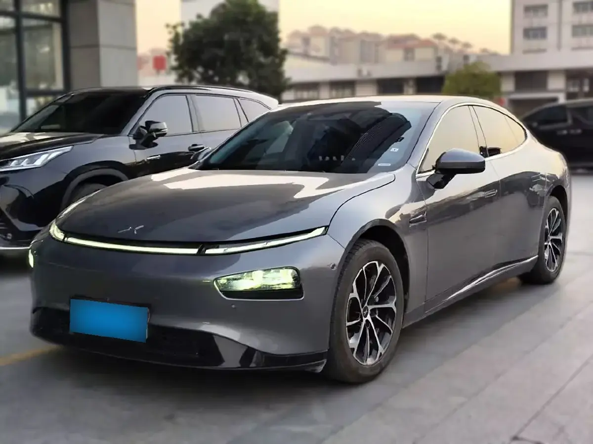 2022 Xpeng P7 BEV 77.9KWH