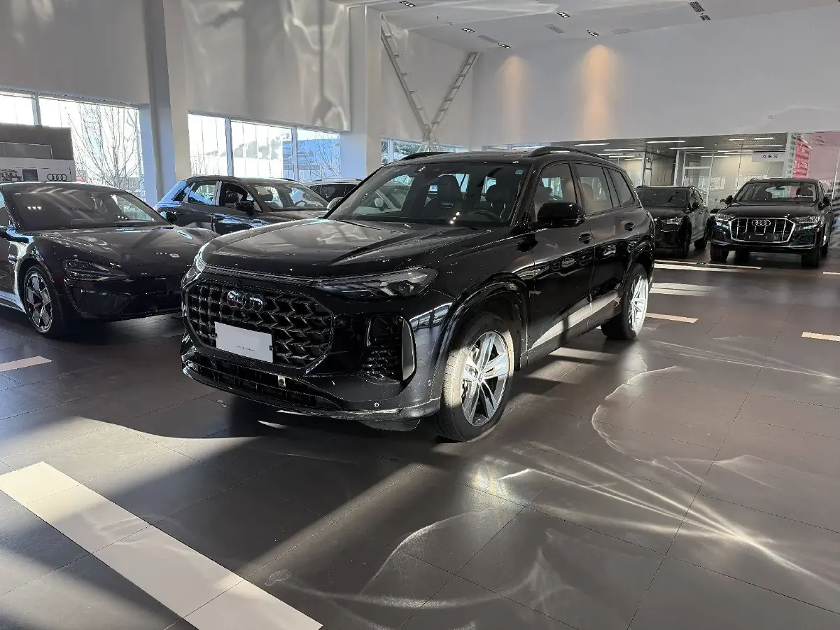 2023 Audi Q6 2.0T 265HP L4 7DCT