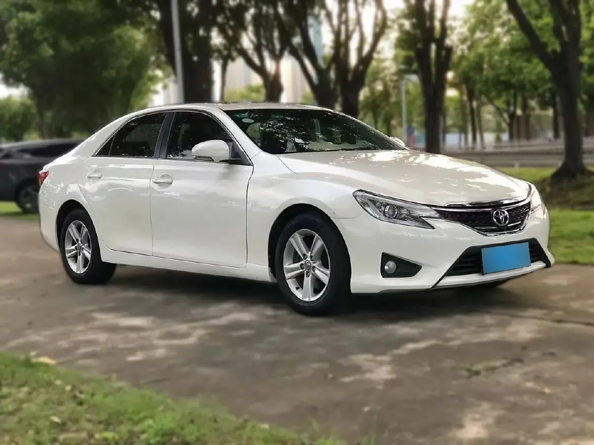 2013 Toyota Reiz 2.5L 193HP V6 6AT