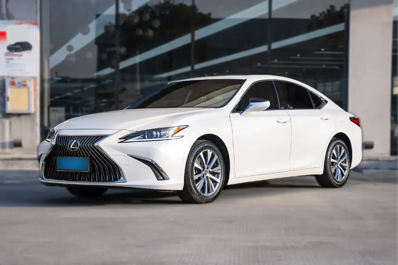 2020 Lexus ES 2.5L 207HP L4 8AT