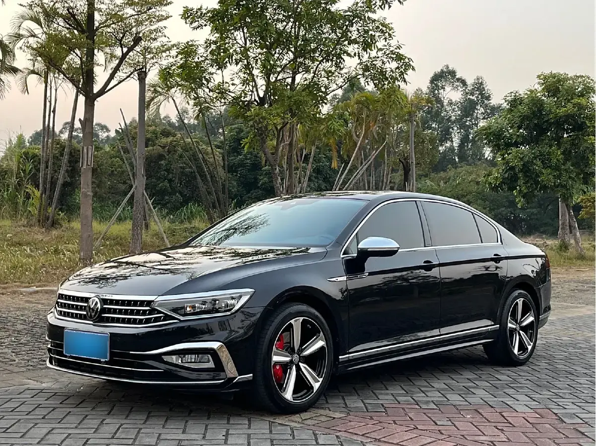 2023 Volkswagen Magotan 2.0T 186HP L4 7DCT