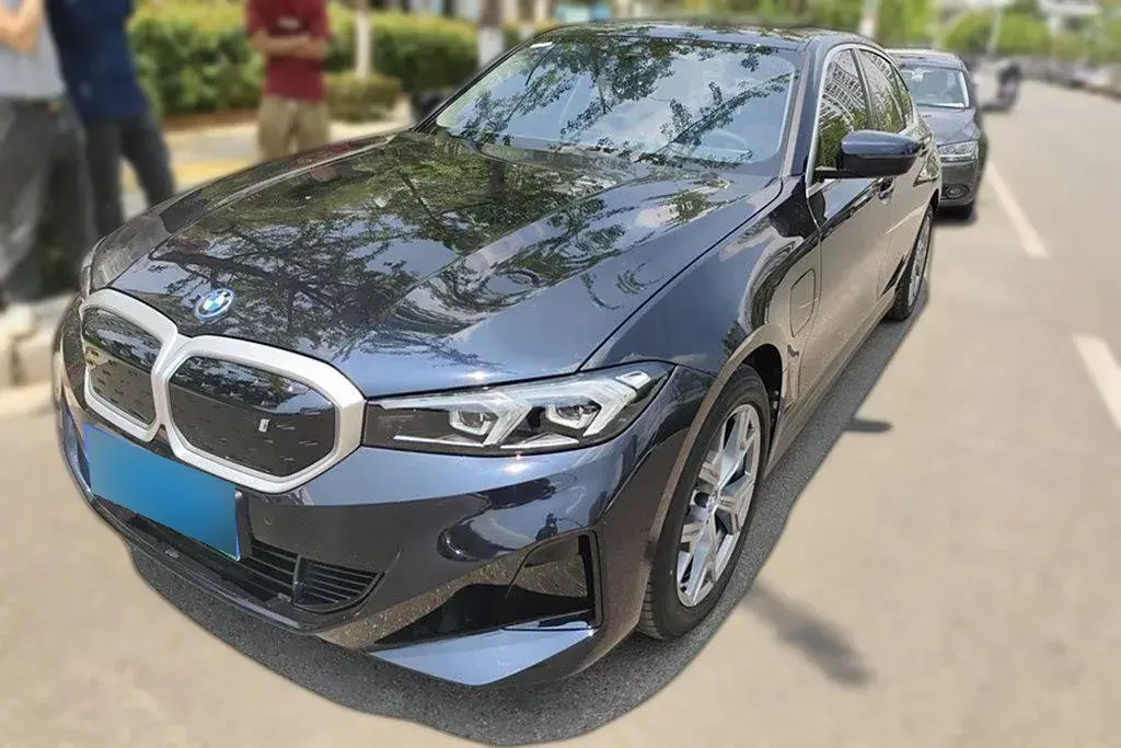 2024 BMW i3 BEV 70KWH