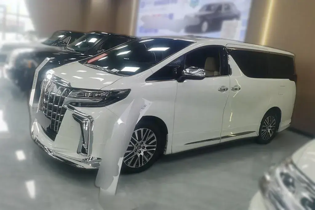 2018 Toyota Alphard 3.5L 275HP V6 6AT