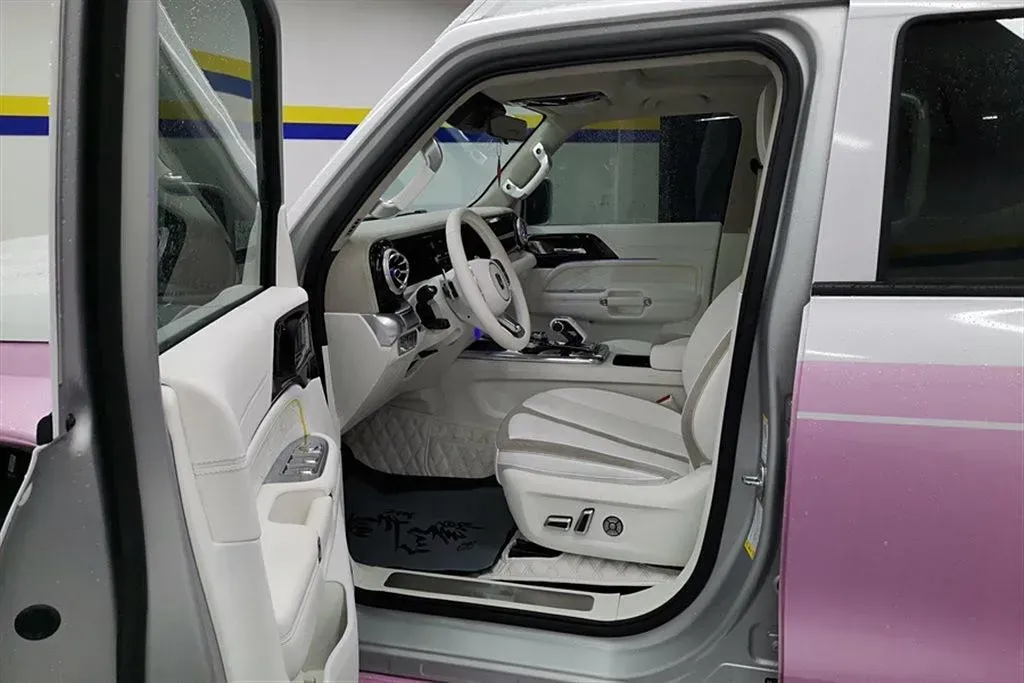 2021 Cyberspace 300 2.0T 227HP L4 8AT,autocango,china used car exporter,china ev exporter,chinese used car exporter,chinese used ev exporter