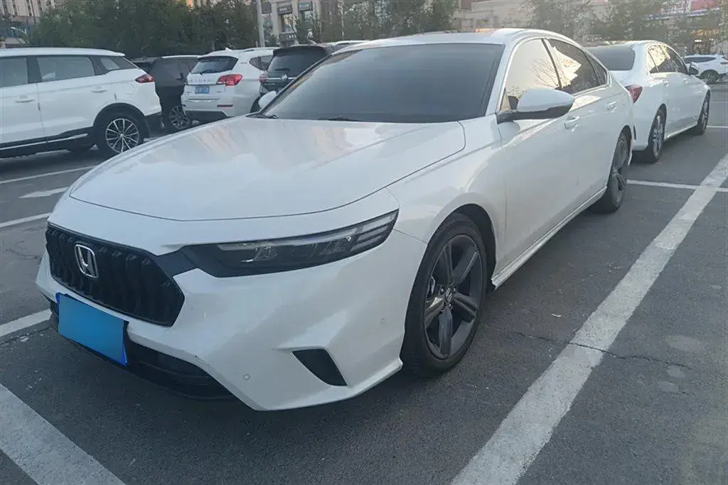 2023 Honda Inspire 1.5T 192HP L4 CVT