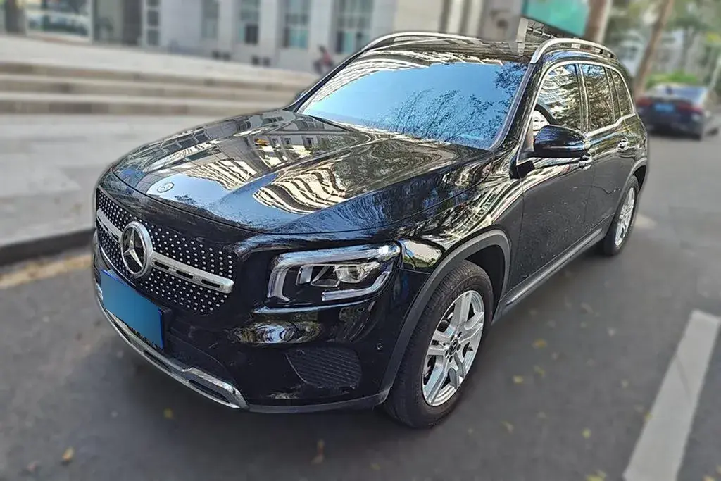 2023 Mercedes-Benz GLB Class 2.0T 190HP L4 8DCT